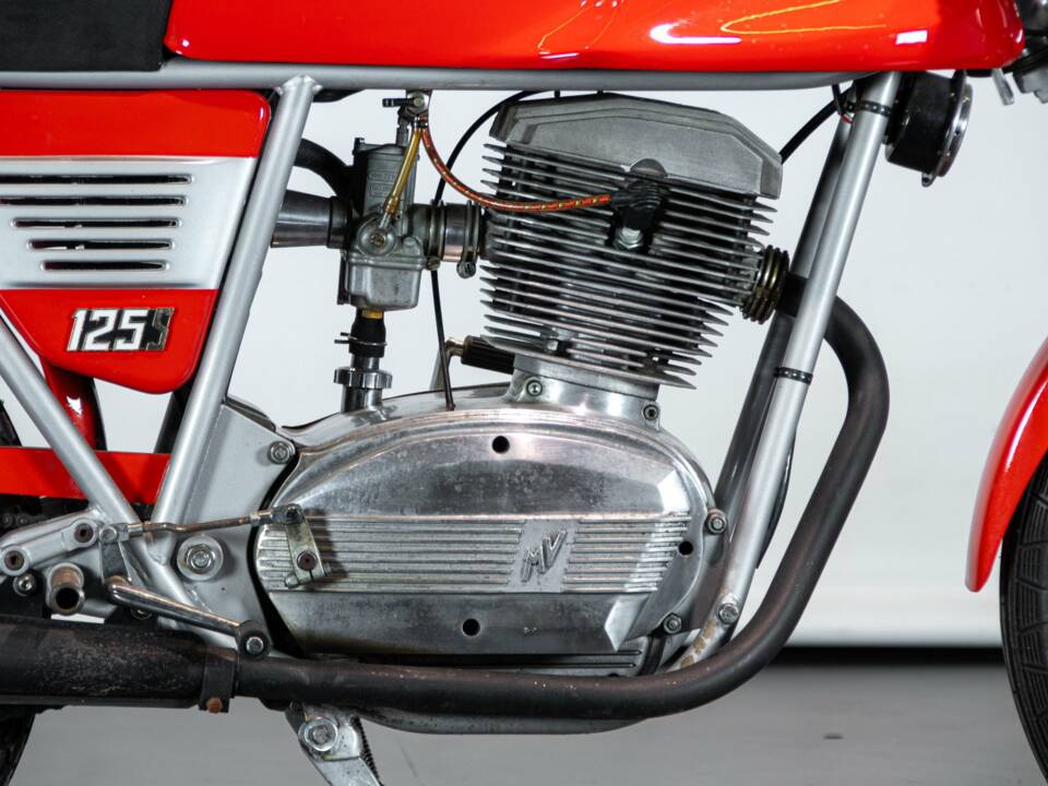 Image 17/50 of MV Agusta DUMMY (1980)