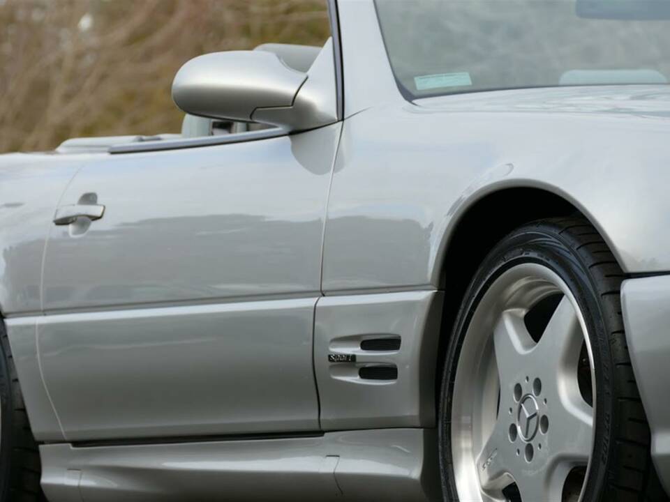 Imagen 10/49 de Mercedes-Benz SL 500 (2000)