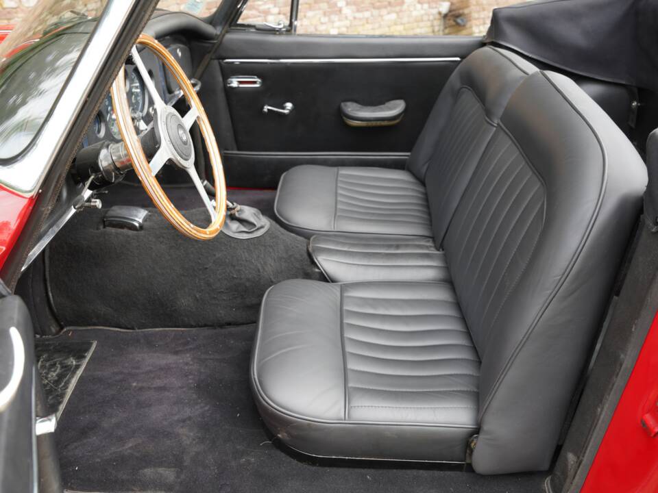 Image 3/50 of Jaguar XK 150 DHC (1960)