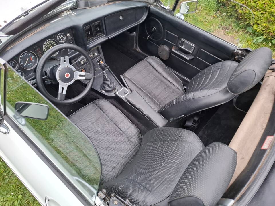 Afbeelding 14/19 van MG MGB (1978)