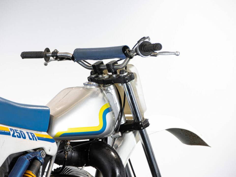 Immagine 11/48 di Husqvarna CR 250 (1983)