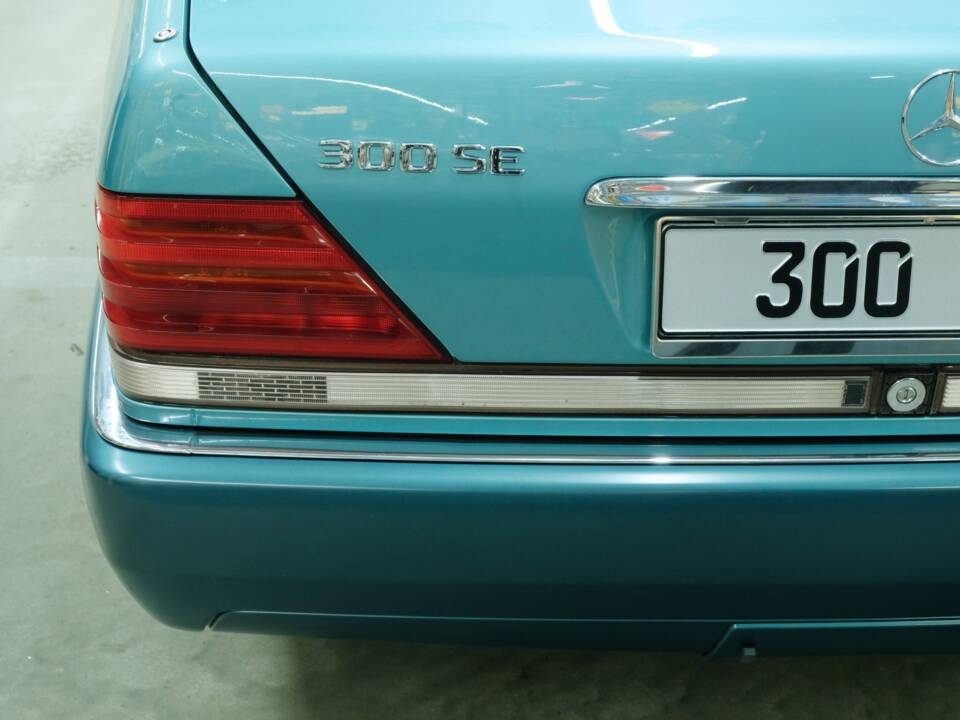 Bild 10/50 von Mercedes-Benz 300 SE (1991)