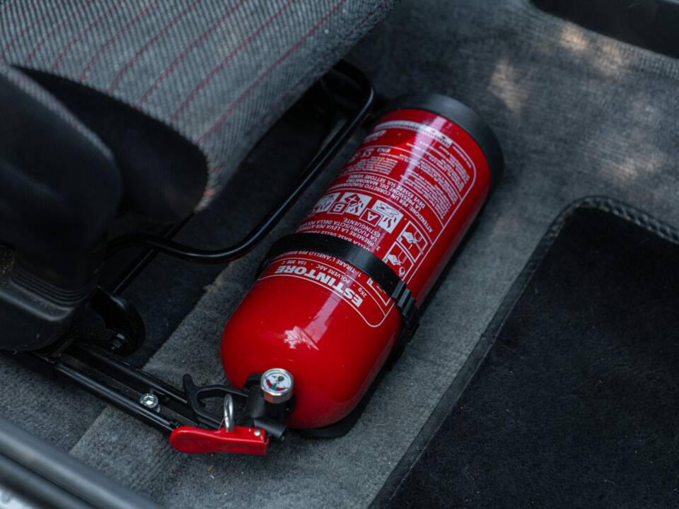 Image 35/50 de Renault R 5 GT Turbo (1986)