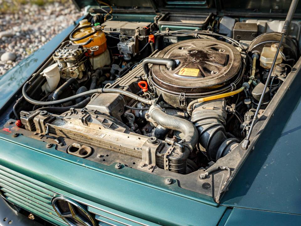 Bild 25/45 von Mercedes-Benz 300 GE (lang) (1991)