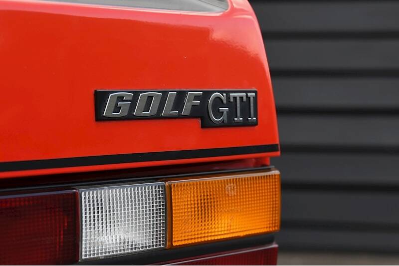 Image 19/36 of Volkswagen Golf Mk I GTI 1.8 (1983)