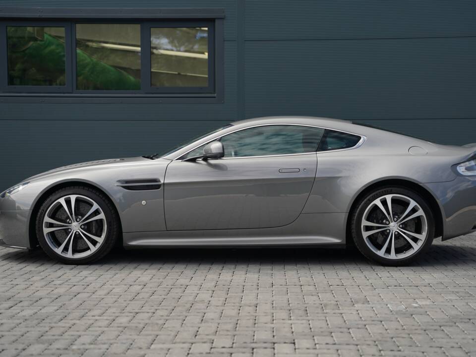 Imagen 4/50 de Aston Martin V12 Vantage (2012)