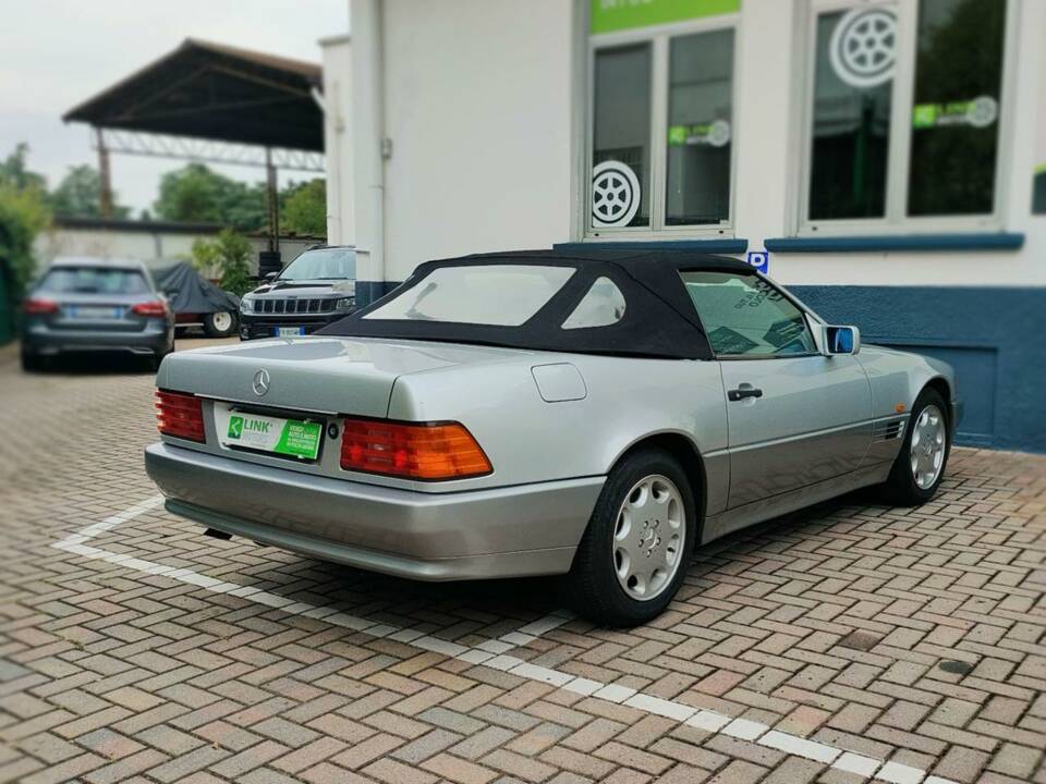 Imagen 7/10 de Mercedes-Benz 300 SL-24 (1991)