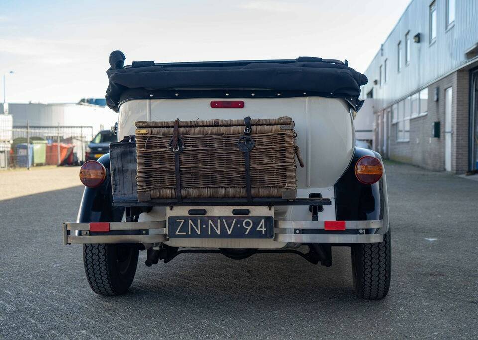 Bild 8/8 von Beauford Series 2 (1976)