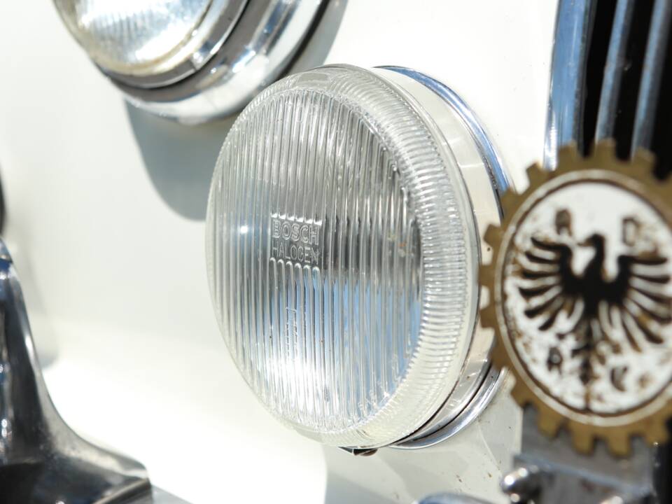 Image 12/18 de Jaguar Mk II 3.4 (1963)