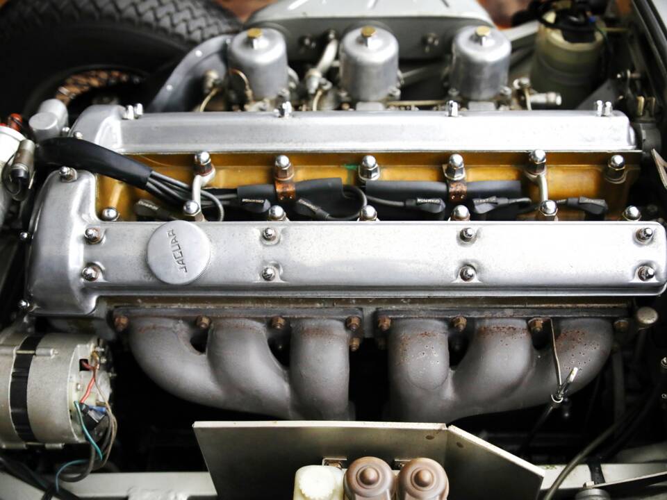 Afbeelding 26/27 van Jaguar E-Type 4.2 (1966)