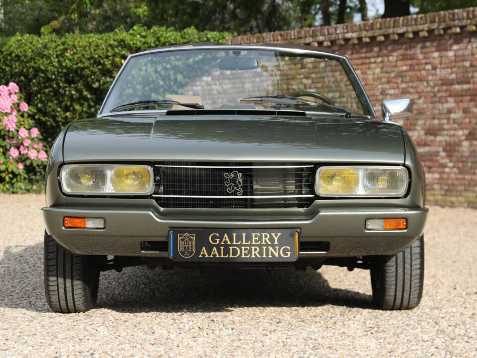 Image 5/50 of Peugeot 504 Convertible (1981)