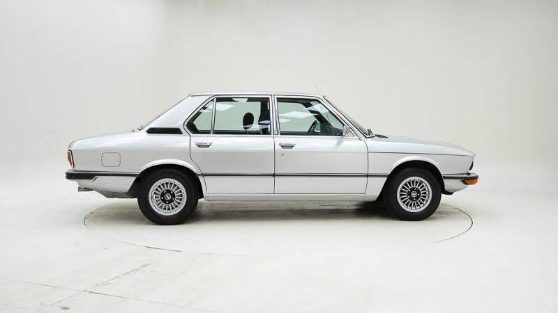 Image 5/15 of BMW 520/6 (1980)