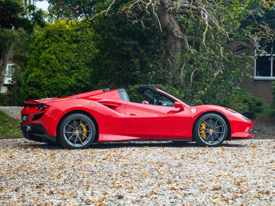 Bild 6/43 von Ferrari F8 Spider (2020)
