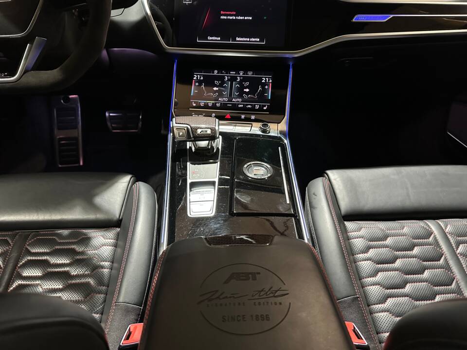 Bild 14/19 von Audi RS6 Avant (2022)