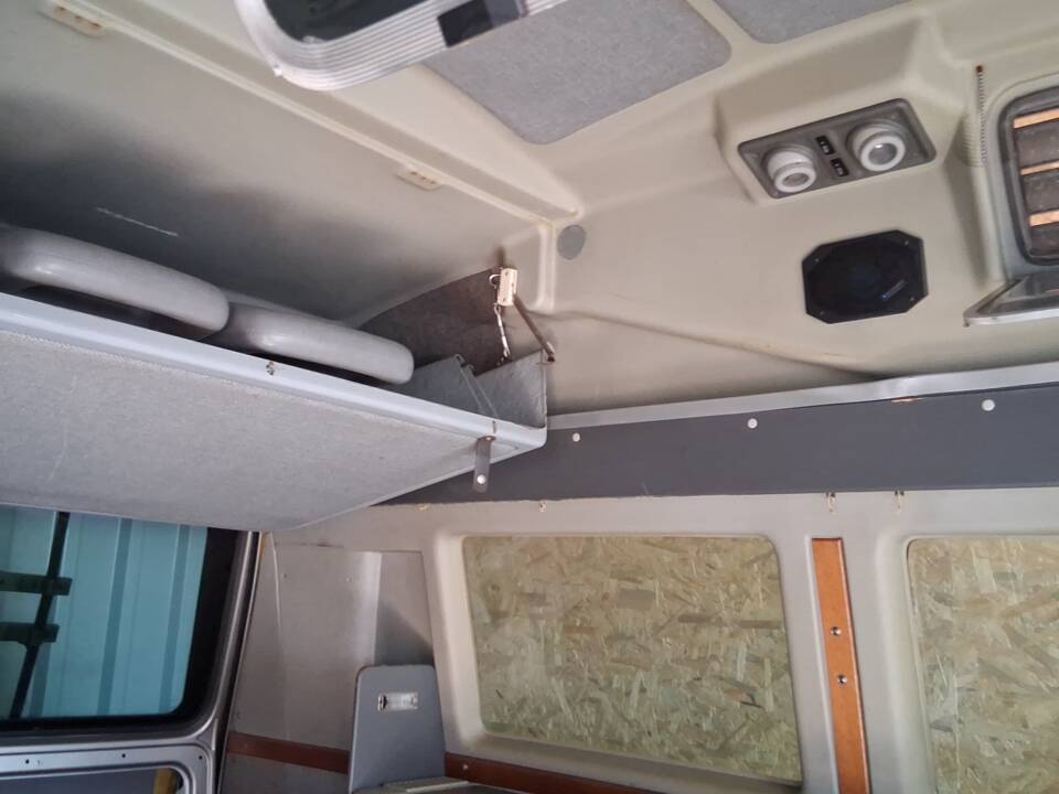 Image 34/78 of Volkswagen T3 Dehler Profi Syncro (1989)