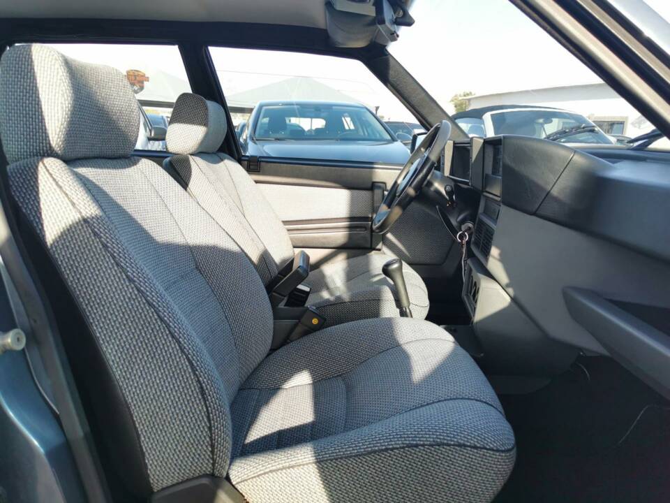 Image 28/45 of Alfa Romeo 75 1.8 (1987)