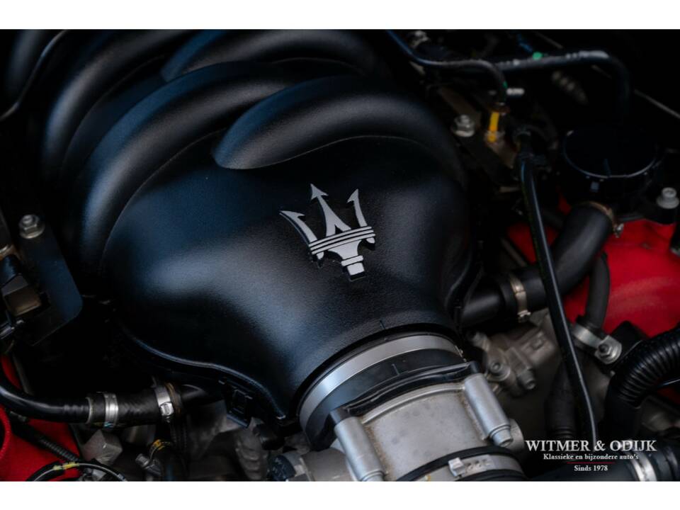 Imagen 41/42 de Maserati GranCabrio 4.7 (2010)