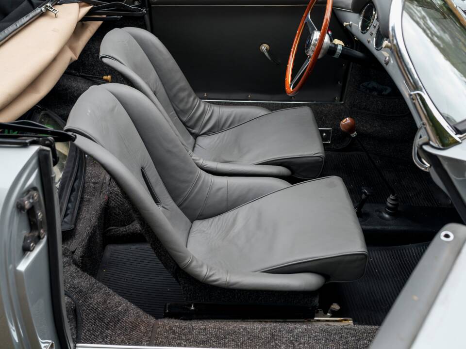 Image 30/35 of Porsche 356 1500 Speedster (1954)
