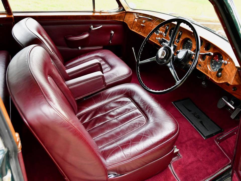 Immagine 42/50 di Bentley S1 Continental Mulliner (1957)