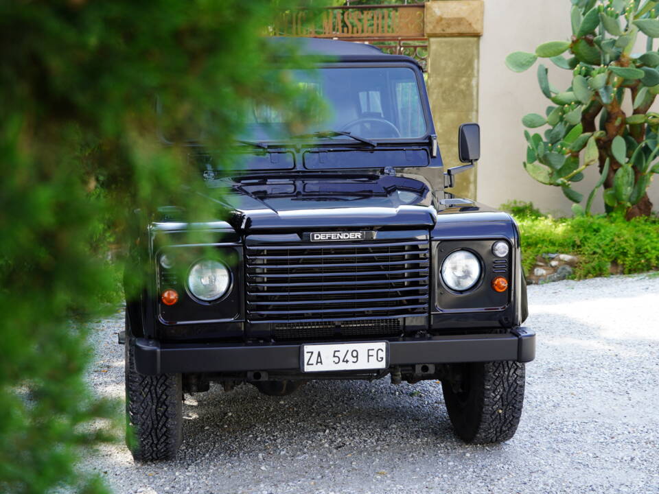 Bild 20/97 von Land Rover Defender 90 Td5 (2000)