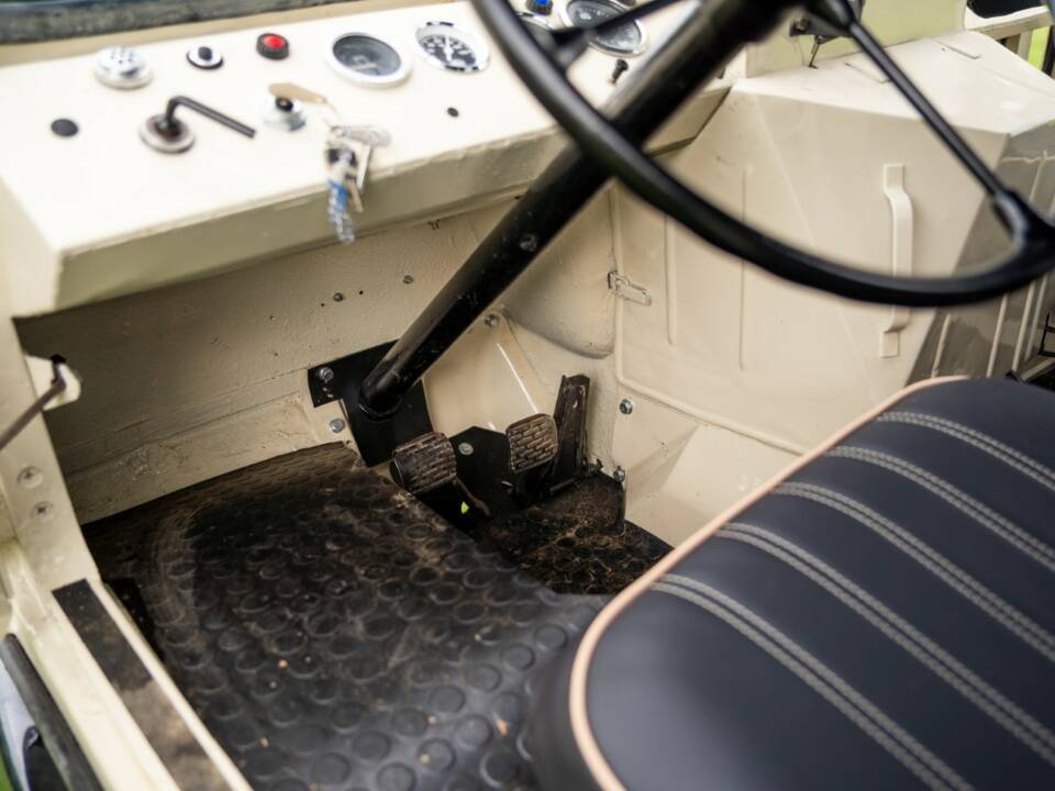 Image 12/15 of Mercedes-Benz Unimog 401 (1955)