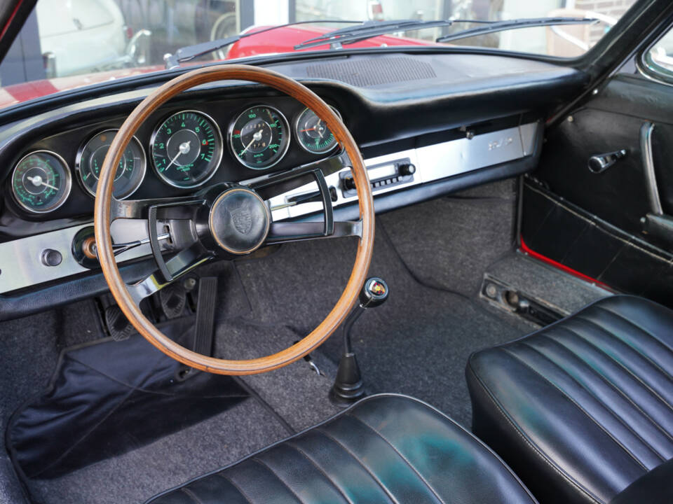 Image 3/50 of Porsche 912 (1966)