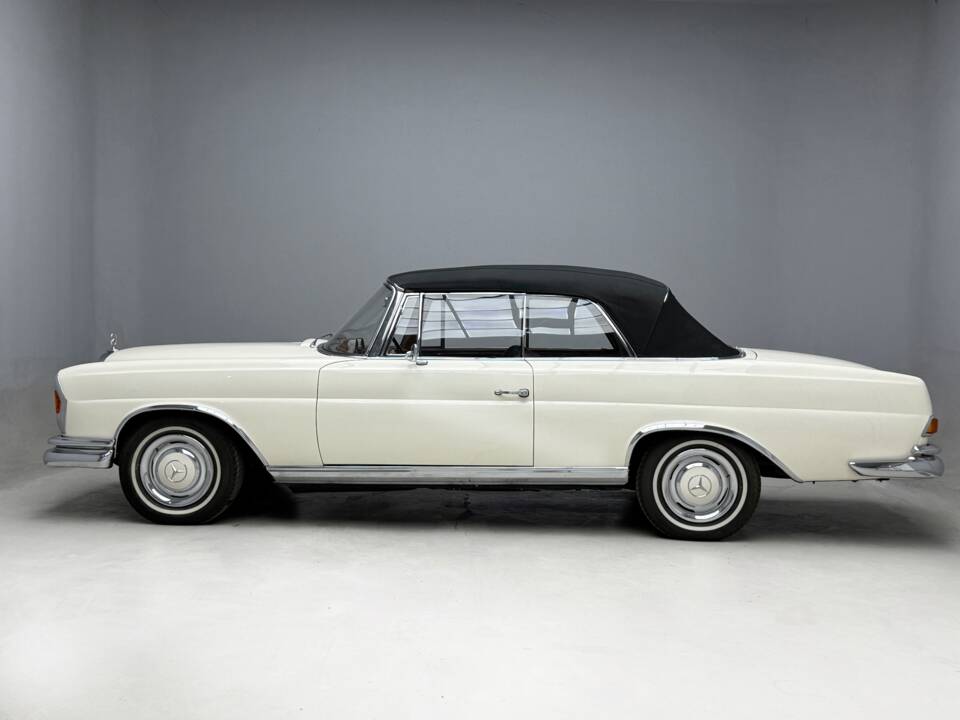 Afbeelding 7/36 van Mercedes-Benz 250 SE (1966)