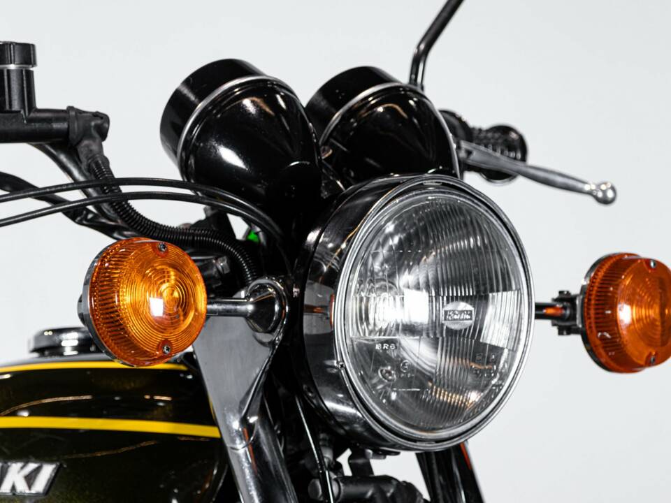 Image 35/50 de Kawasaki DUMMY (1975)