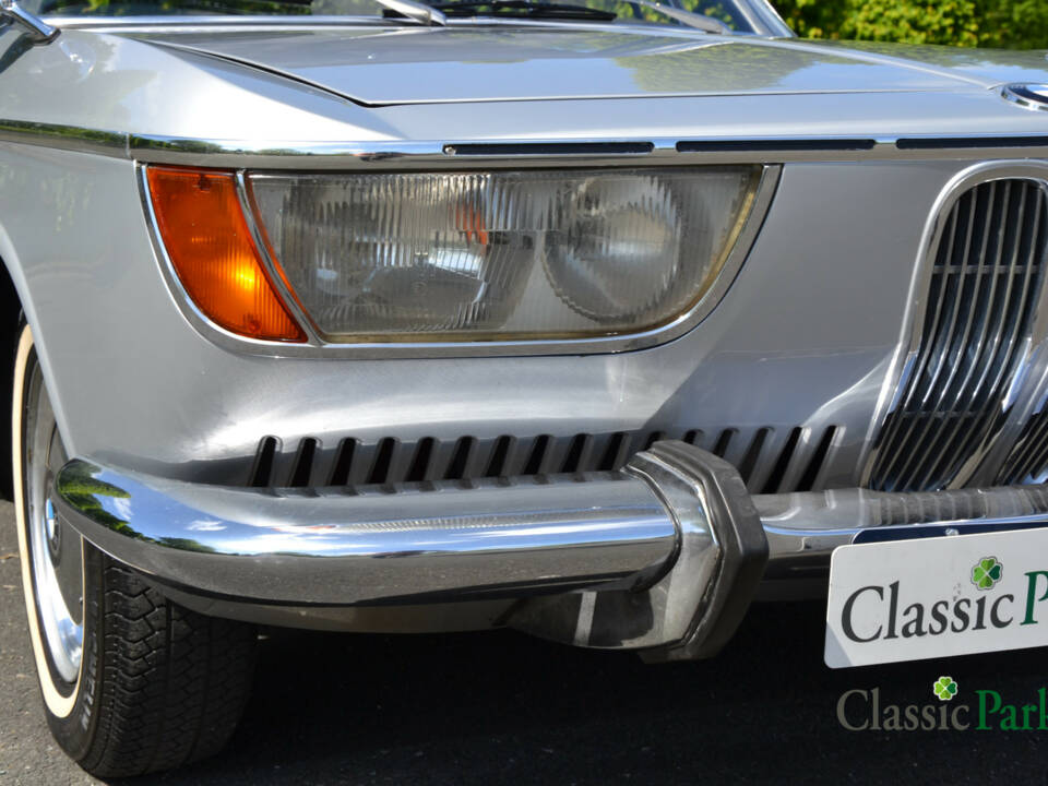 Image 33/50 of BMW 2000 CS (1970)