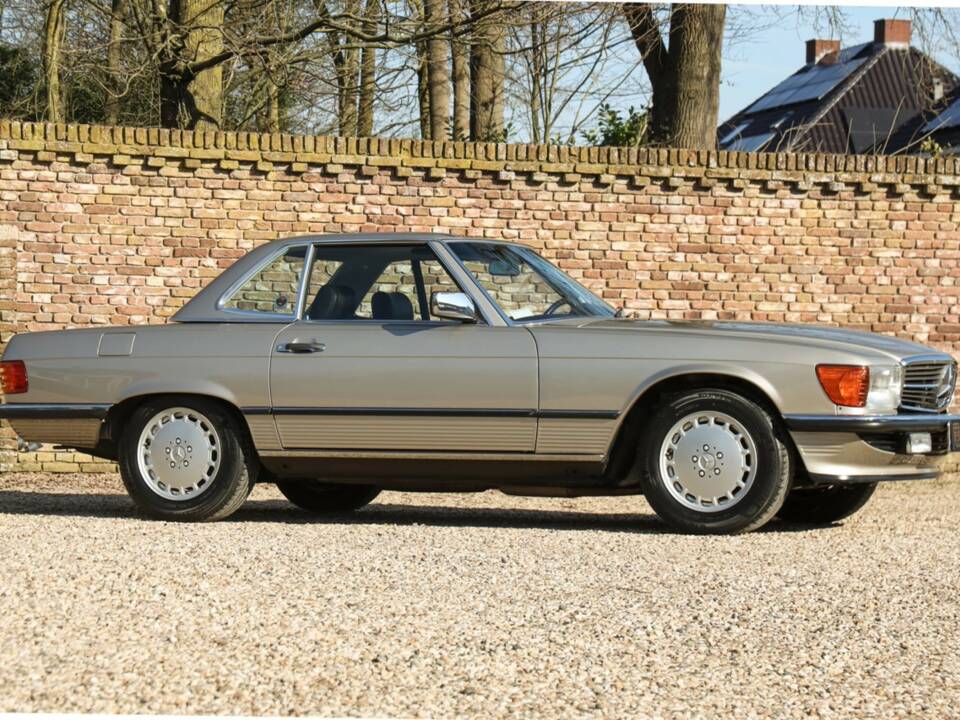 Bild 43/50 von Mercedes-Benz 560 SL (1987)