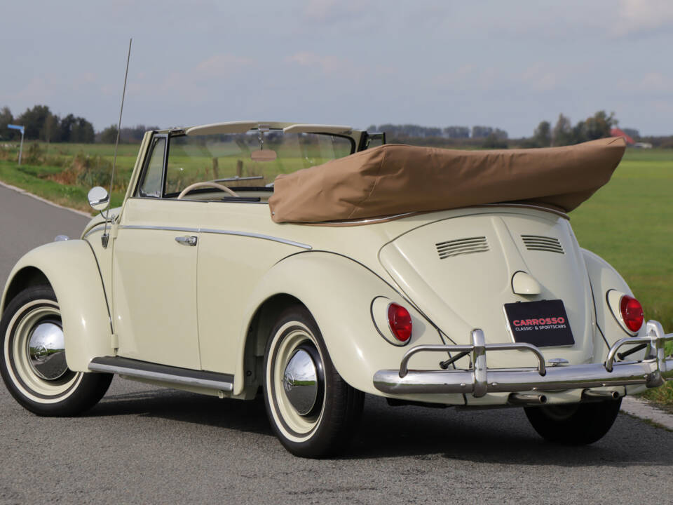 Image 34/50 of Volkswagen Beetle Speedster (1963)