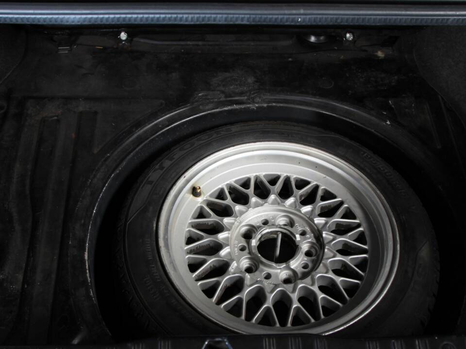 Image 50/65 of BMW M3 (1986)