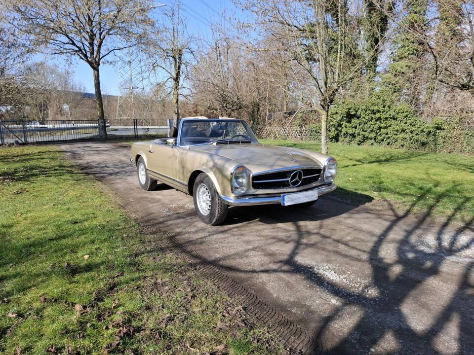 Bild 1/29 von Mercedes-Benz 280 SL (1969)