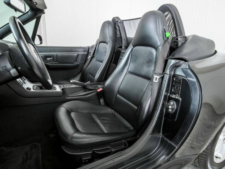 Image 14/50 of BMW Z3 1.8 (2001)