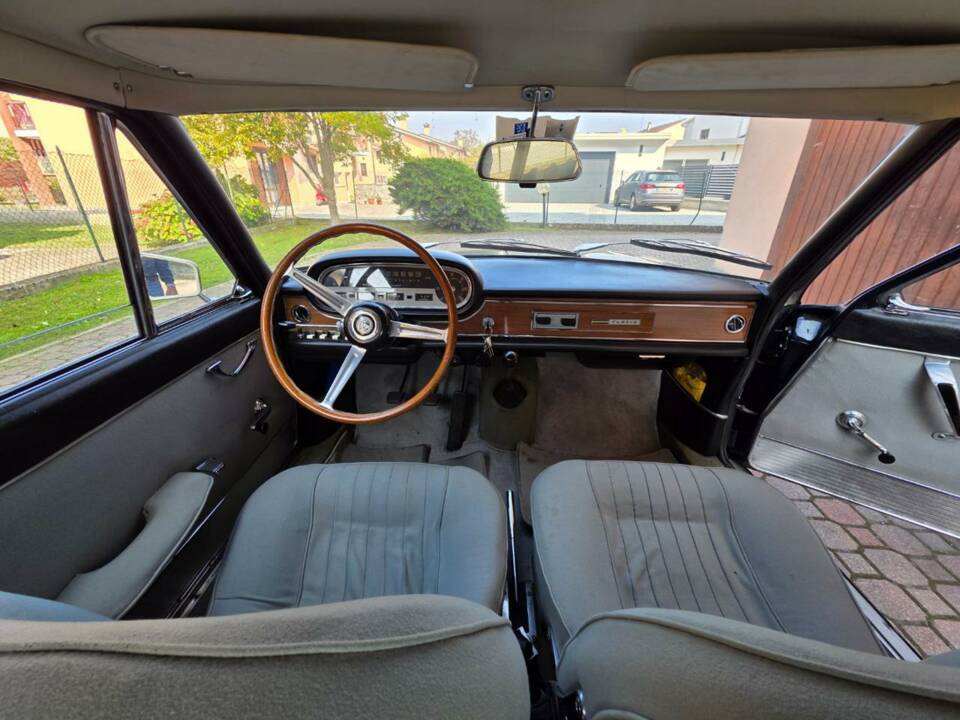 Obraz 5/38 pojazdu Lancia Flavia 1.8 (Pininfarina) (1963)