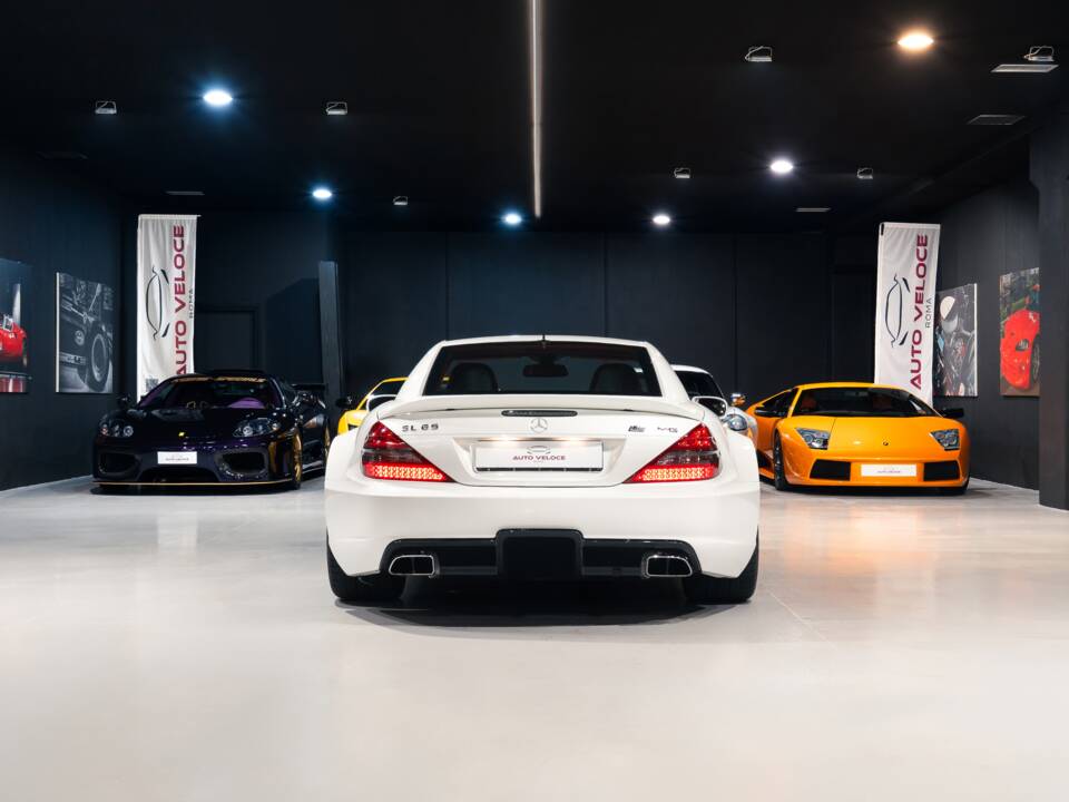 Afbeelding 7/47 van Mercedes-Benz SL 65 AMG Black Series (2010)