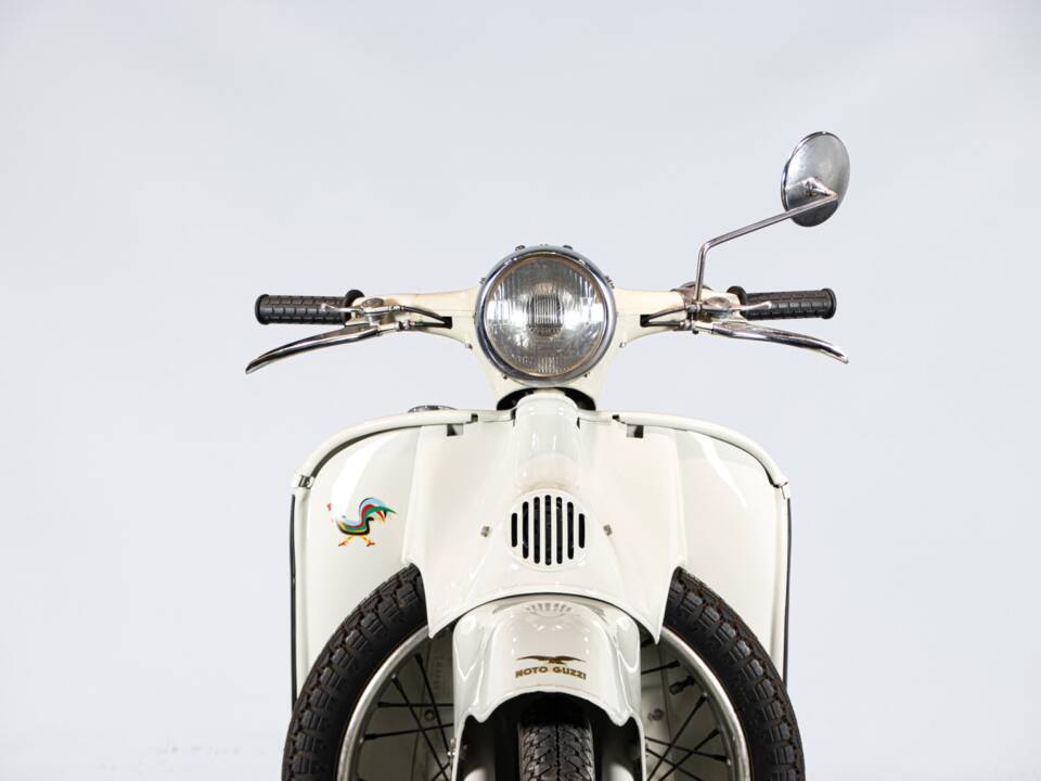 Image 32/50 of Moto Guzzi Galletto (1962)
