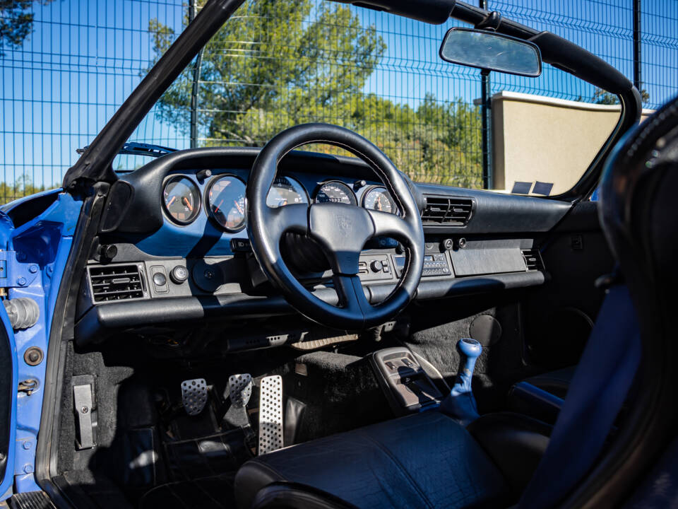 Image 27/49 de Porsche 911 Speedster (1993)