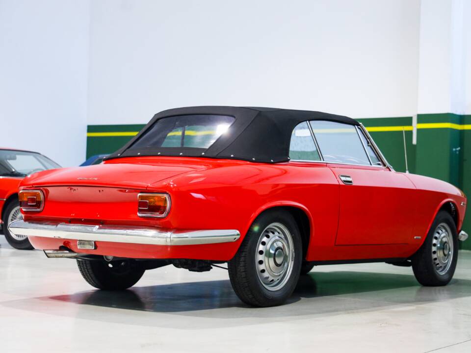 Image 12/58 of Alfa Romeo Giulia 1600 GTC (1965)