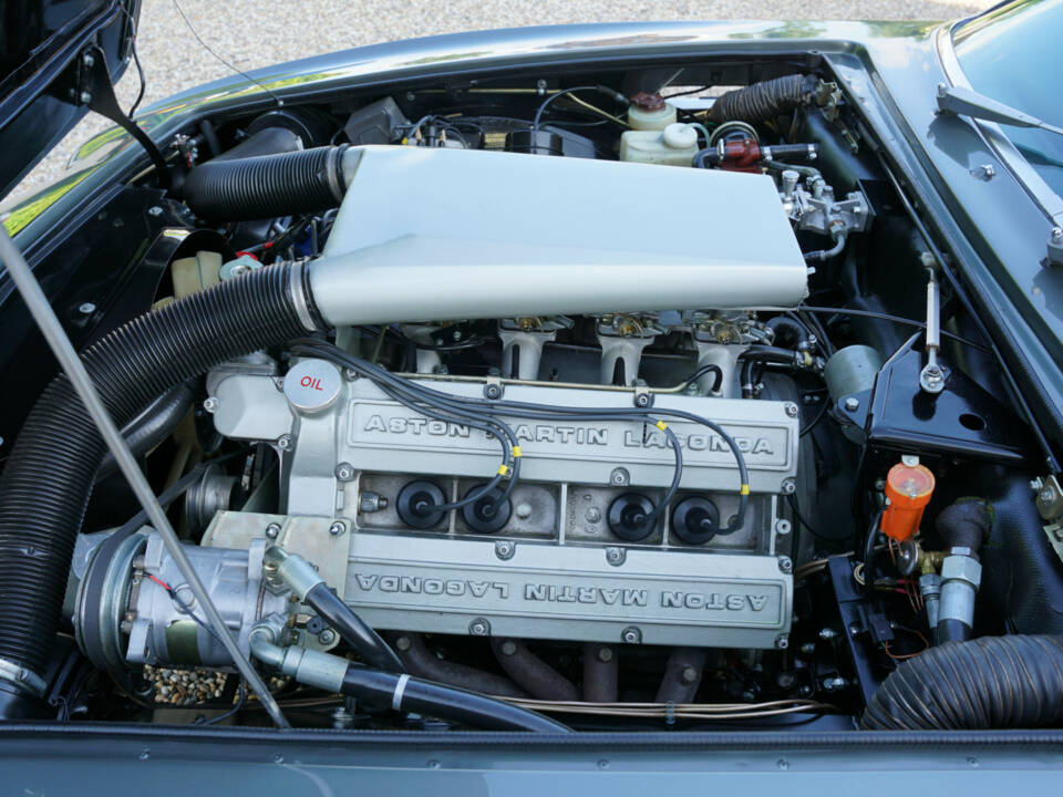 Afbeelding 4/50 van Aston Martin V8 Vantage (1980)