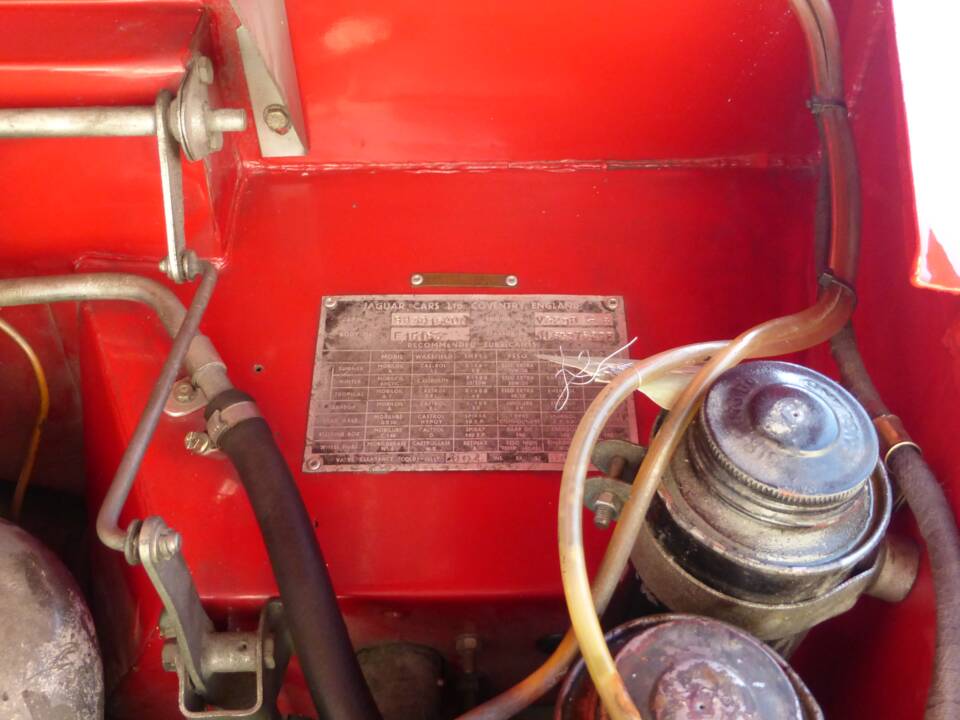 Image 109/174 of Jaguar XK 150 3.4 S OTS (1958)