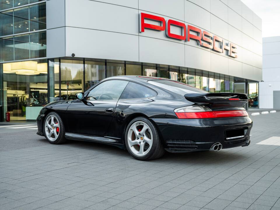 Image 59/63 of Porsche 911 Carrera 4S (2004)