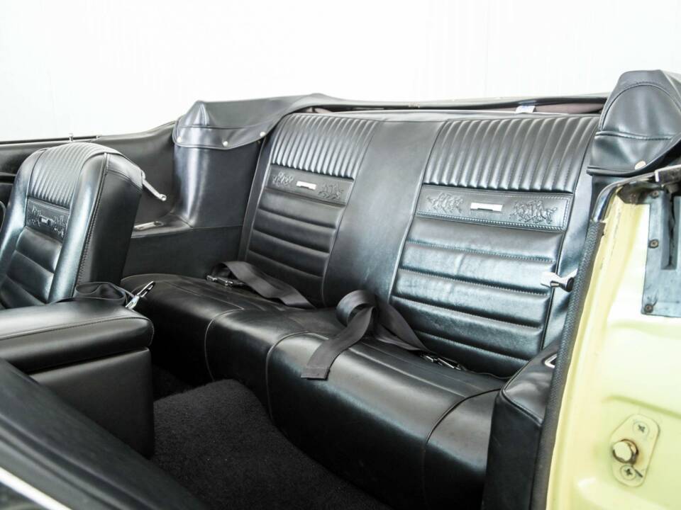 Imagen 33/50 de Ford Mustang 390 GTA (1966)