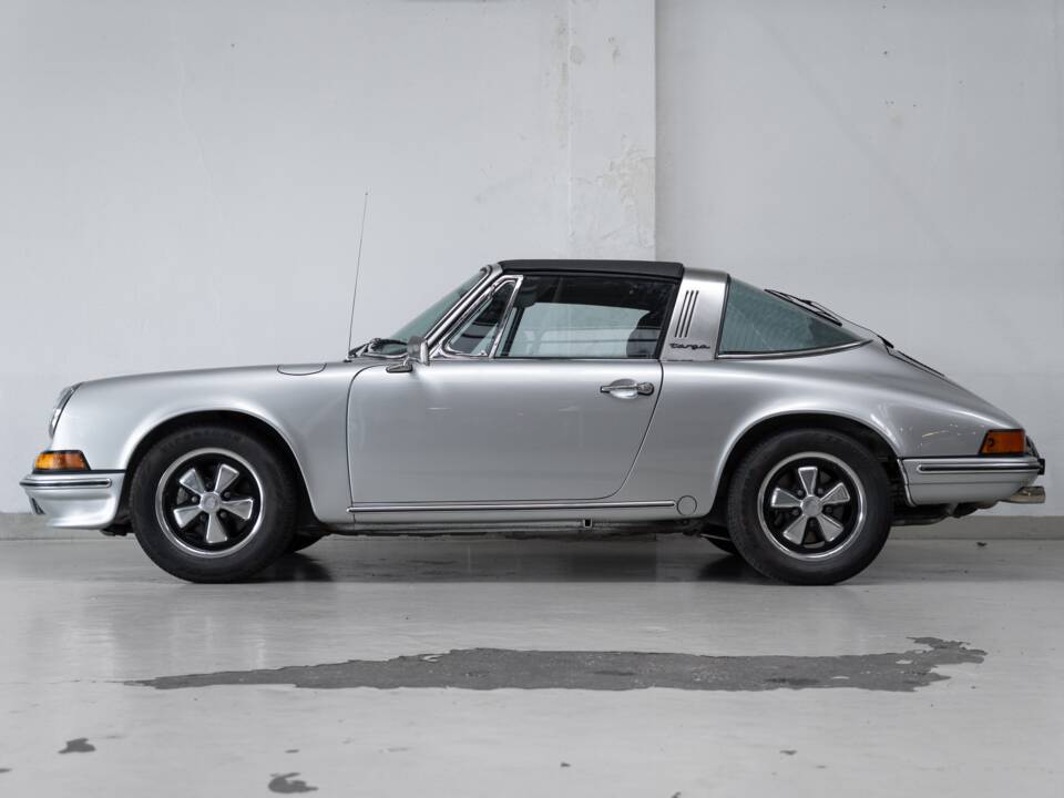 Image 4/41 de Porsche 911 2.4 E (1973)