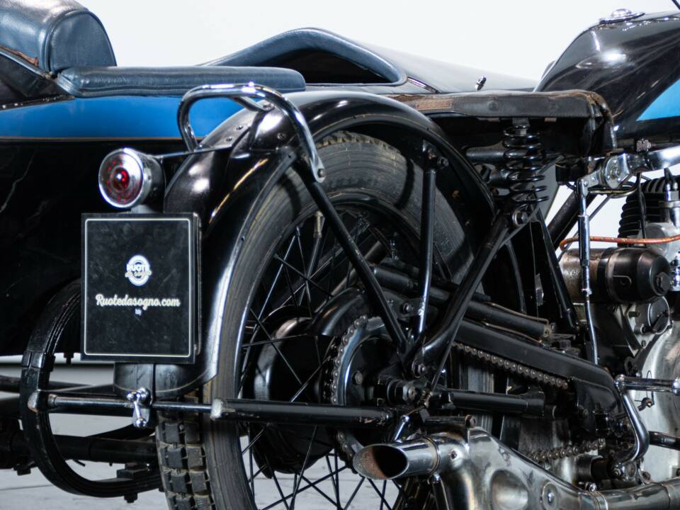 Image 12/50 of Triumph SD (1929)