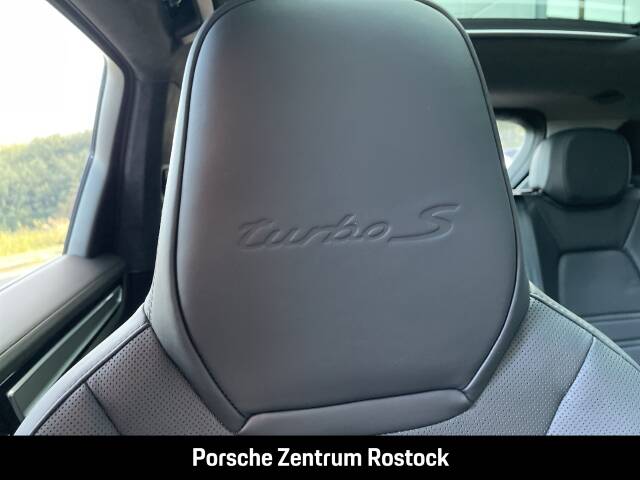 Imagen 17/31 de Porsche Cayenne Turbo S E-Hybrid (2020)
