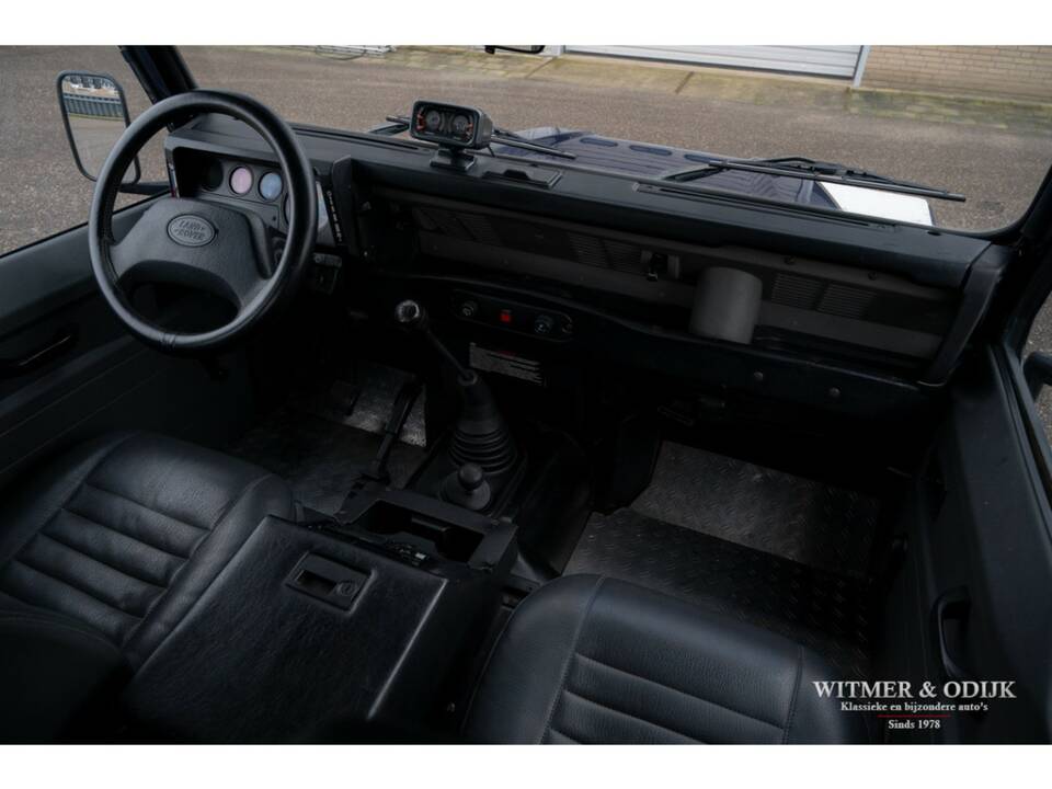 Image 10/27 of Land Rover Defender 90 (1998)
