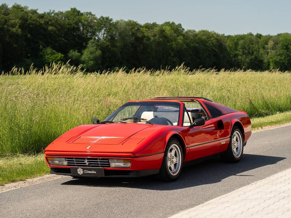 Bild 3/38 von Ferrari 328 GTS (1986)