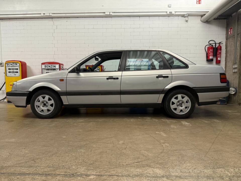 Bild 1/18 von Volkswagen Passat 1.8 (1993)