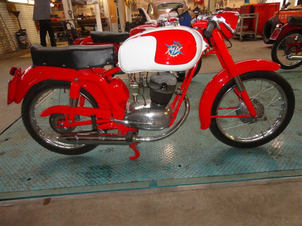 Immagine 2/8 di MV Agusta DUMMY (1958)